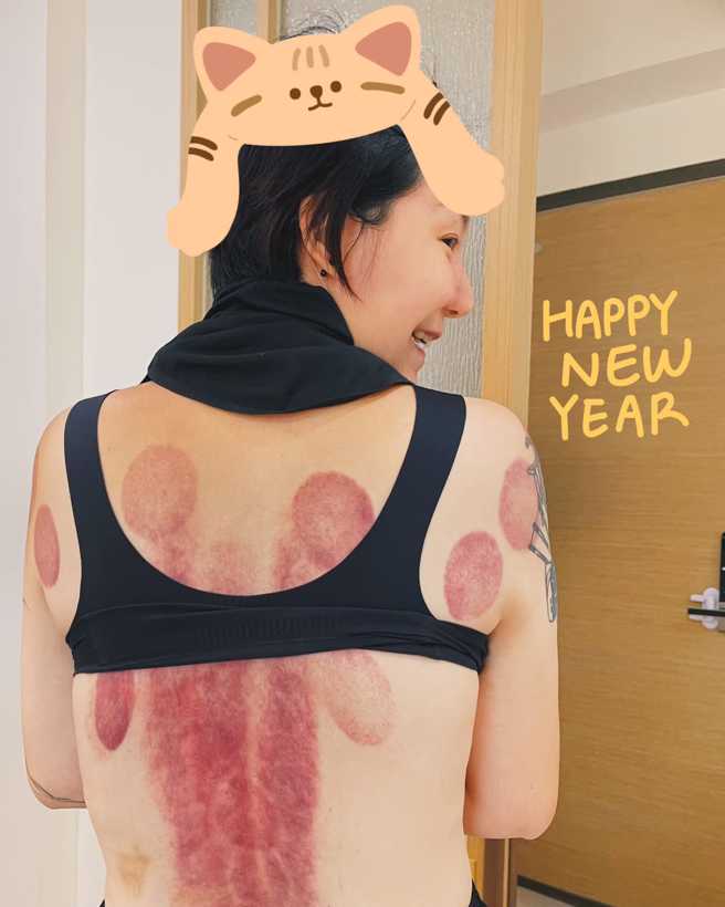 作为单亲妈妈的欧阳靖平时照顾新酱非常辛苦。(图/欧阳靖)