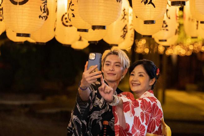 面對曾擁有傳奇封號「軍中情人」的方季惟，曹佑寧覺得她是個溫柔又漂亮的前輩。（圖／東森提供）