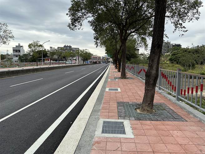 头份市正兴路人行道改善工程业已完工。（头份市公所提供／谢明俊苗栗传真）