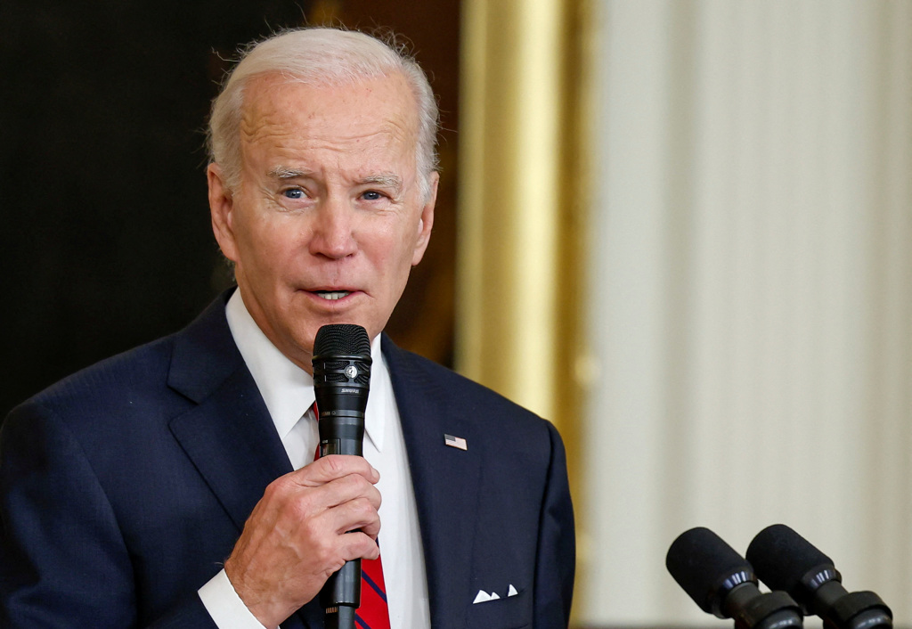 美国总统拜登（Joe Biden）在工会讲堂演说中表示，共和党籍国会议员力阻国家举债上限调高，恐导致美债违约，将引发世界第一大经济体「混乱」和「痛苦」。（图/ 路透社）(photo:ChinaTimes)