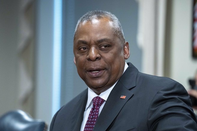 美国国防部长奥斯汀（Lloyd Austin）表示，1月25日，美军依据总统命令飞往索马利亚北部执行攻击任务，这次任务导致许多伊斯兰国成员死亡，包括苏达尼。(图/ 美联社)