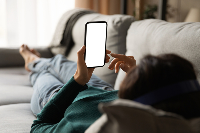 脸书PO文狠呛「可怜丑男劝你闭嘴」 她嘴秋挨告下场惨	
。(示意图/shutterstock)