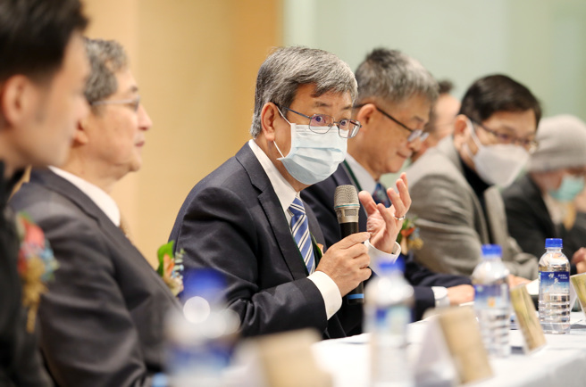 前副总统陈建仁（中）将接任阁揆。（资料照,姚志平摄）