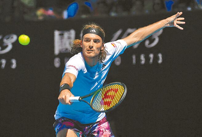 希腊好手西西帕斯在男单4强淘汰卡察诺夫，生涯首度闯入澳网决赛。（路透）