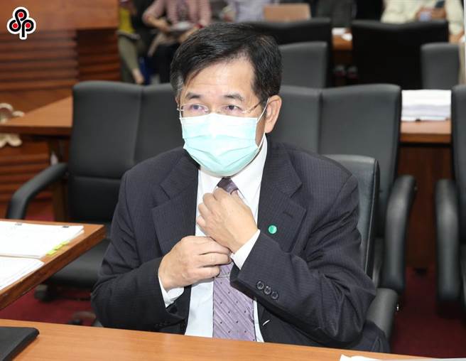 在这次内阁改组中，教育部长潘文忠获留任。（本报资料照片）