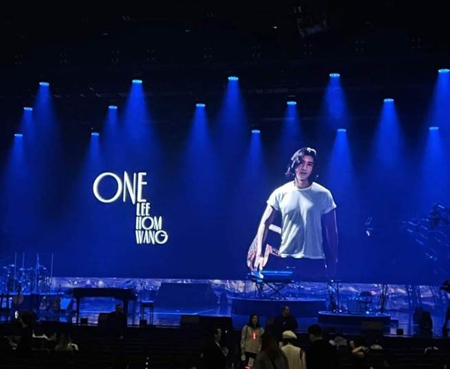 王力宏于美国时间28日在赌城开唱。（翻摄宽鱼国际官方脸书限动）