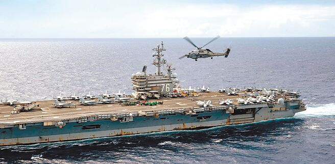 法國參議院27日在官網公布《印太地區的法國戰略：從野心到事實》報告，指法國應堅定面對中國霸權，不該迴避台灣問題。圖為美國航母雷根號在菲律賓海畫面。（摘自航空母艦雷根號臉書）