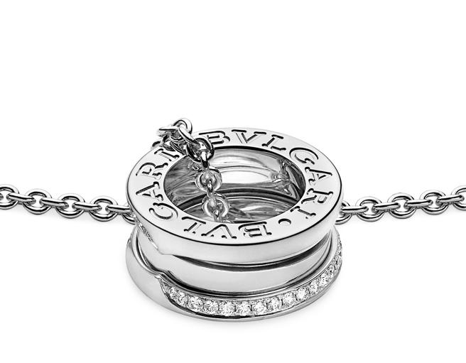 宝格丽B.zero1 New Wave系列白K金项炼，16万7500元 。（BVLGARI提供）