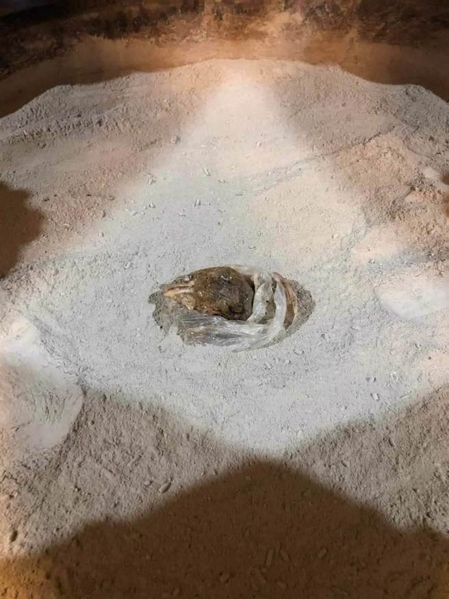 「鸡头怪客」落网！北台中城隍庙埋鸡头，又是吕姓男子所为。(中时资料库) 