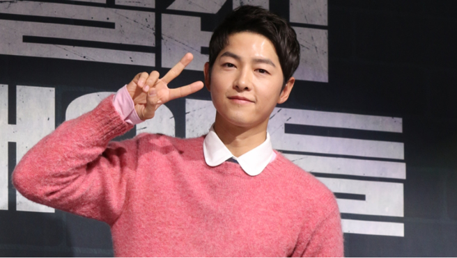 宋仲基宣布「二婚将当爸」后，讨论声浪不断。(图／达志影像)