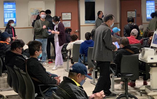 医师呼吁50岁以上、免疫功能不全或低下者、抵抗力较弱等族群，甚而是得过新冠肺炎者，都是罹患带状疱疹高危险群。（吕筱蝉摄）