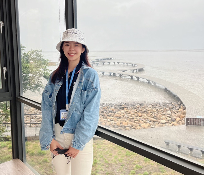 张家绮提醒学弟妹，要把自己准备好，当机会出现的时候，就能把握住机会，脱颖而出，打造自己的美好将来。(照片/圣约翰科技大学提供)