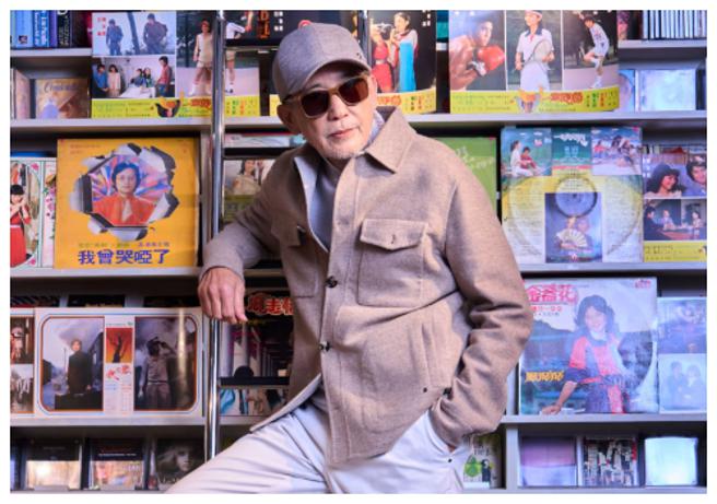 秦汉为保有隐私平日深居简出，近日接受本报邀请进棚拍摄Stefano Ricci时尚专题，在镜头前再度展现电影巨星的男神风采。 （摄影／JOJ PHOTO‧场地提供／声色Soundsgood‧专题企画／中时时尚）
