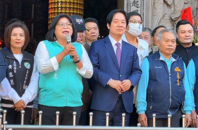 副總統賴清德、立委王美惠、 民進黨嘉義市黨部主委黃露慧於春節期間難得同框。（廖素慧攝）