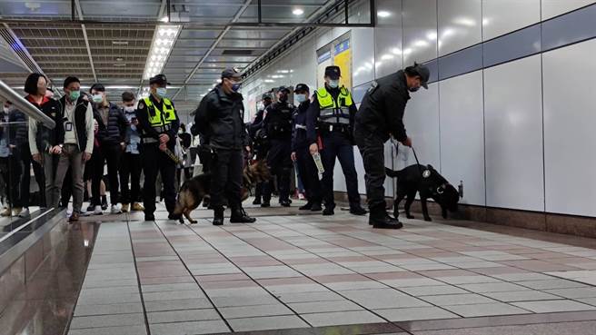 捷运警察队透过缜密部署落实执勤，提升警力维安作为。（翻摄画面）