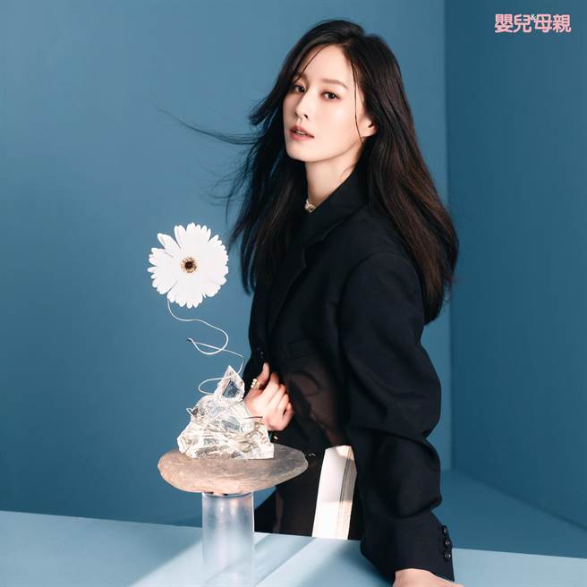 曾恺玹近年重返萤幕，也经营艺术选品店。（婴儿与母亲杂志提供）