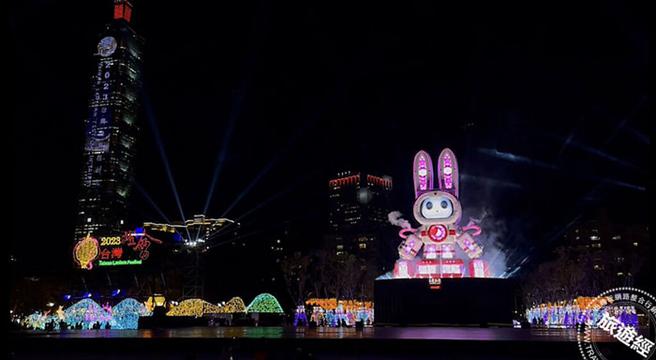 主灯玉兔壮彩 (图：交通部观光局提供) 