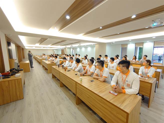 2023年台湾房屋推动ESG＋主理人计画培训示意图。(台湾房屋提供)