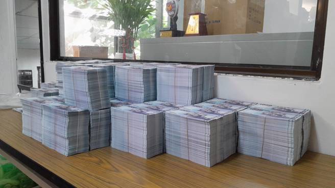 今年农历年前，中南部出现大量千元与百元偽钞，云林县警局接获民眾报案称后深入追查，逮捕6名犯嫌。（云林县警局提供）