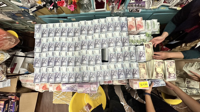 今年农历年前，中南部出现大量千元与百元偽钞，云林县警局接获民眾报案称后深入追查，逮捕6名犯嫌。（云林县警局提供）
