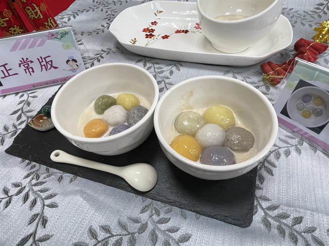 图右为好吞版六福小汤圆。（蔡佩珈摄）
