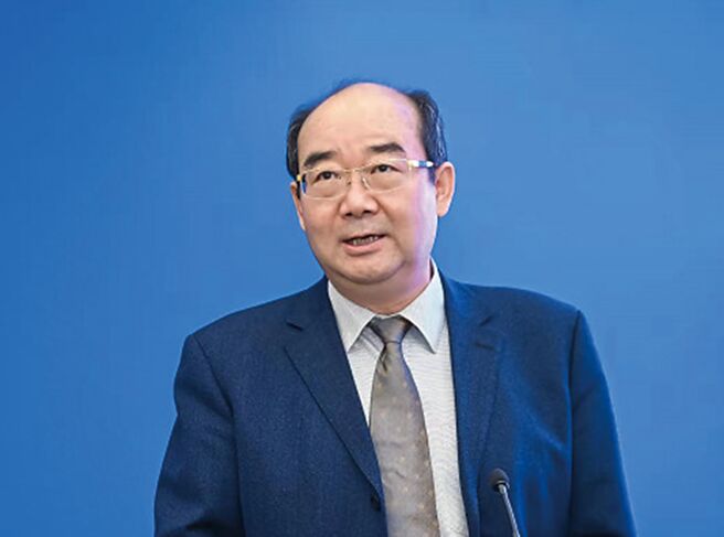 南开大学经济学院教授、中国人口学会副会长原新。（摘自搜狗百科）