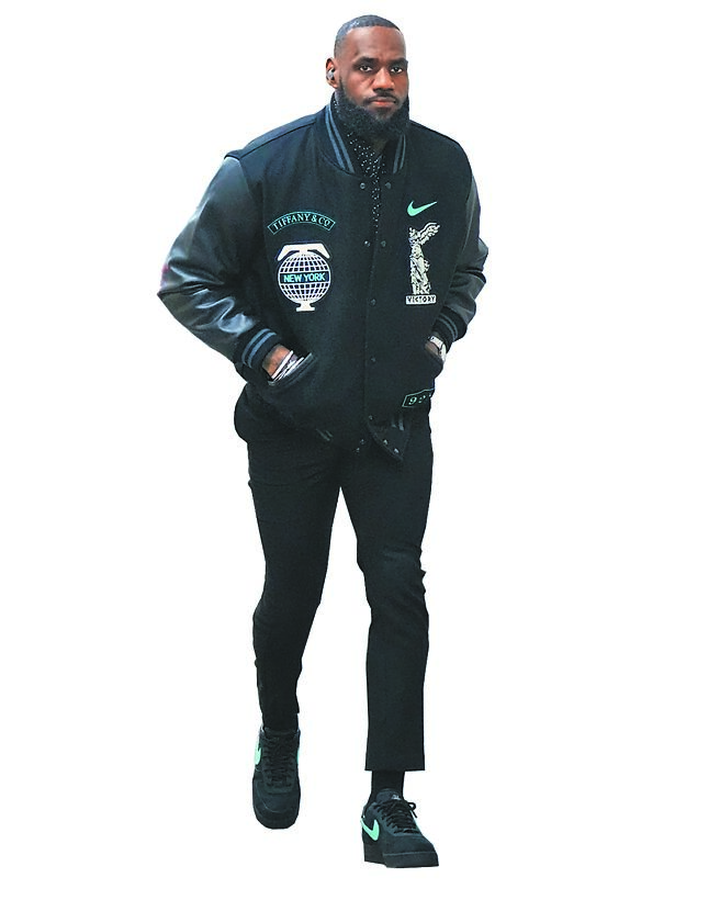 詹皇抢先穿 Tiffany与Nike联名全系列商品。（CFP）