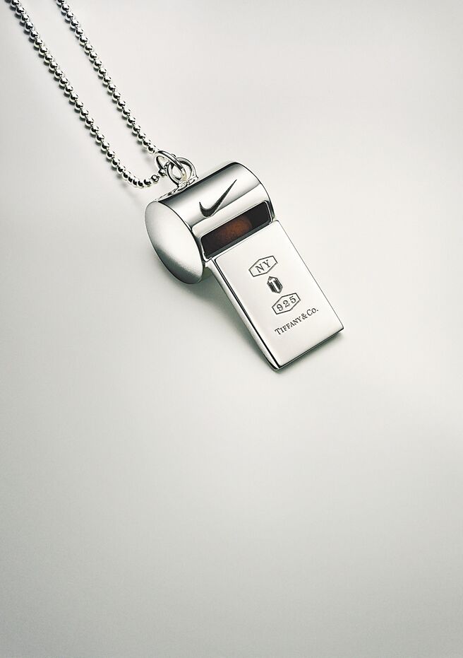 Tiffany&Co.与Nike合作联名纯银口哨。（Tiffany&Co.提供）