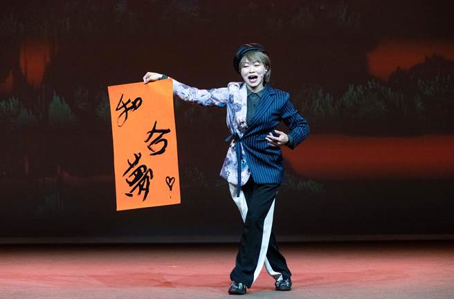 2023台灣戲曲藝術節將於4月6日開跑，台灣戲曲中心31日舉辦活動記者會，現場安排「明日和合製作所」帶來的「和合夢」精彩片段。（羅永銘攝）