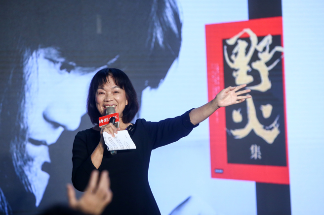 前文化部长龙应台5日出席「2023 TiBE台北国际书展」参加从「野火」到「野生」写作／龙应台读者见面会，她表示，野火集想要说服的对象不是统治者而是人民。（邓博仁摄）