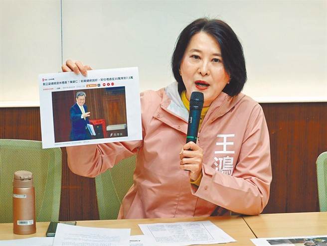 立委王鸿薇去年底参加补选时，她的办公室助理接到恐吓电话，对方声称「再说黑道就要开枪」，检警在高雄将涉嫌恐吓的67岁蔡姓男子逮捕到案（立委王鸿薇。本报资料照片）