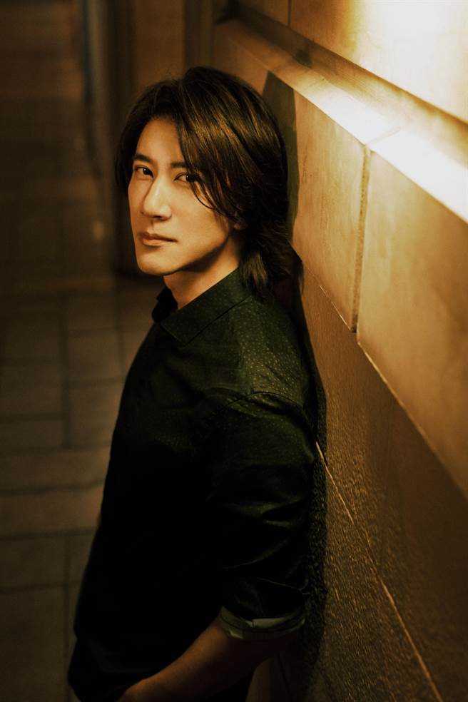 王力宏推出〈ONE 一个〉LIVE版。（宽鱼国际提供）