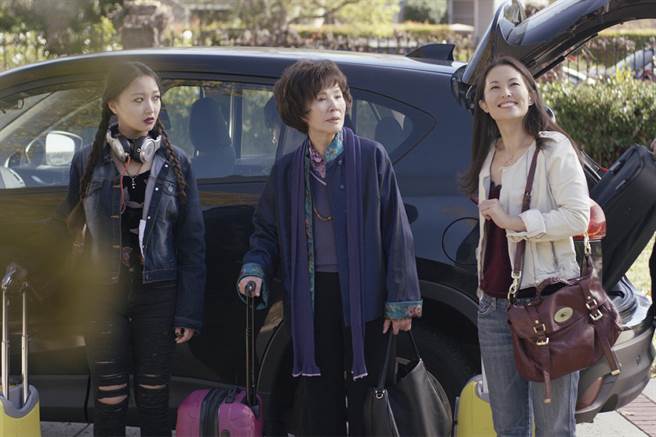 電影刻畫美國新移民家庭面對三代不同價值觀的衝突。（采昌提供）