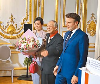 首位華人藝術家 高行健獲法國最高榮譽勳章
