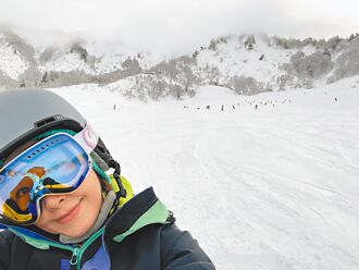 蘇慧倫攜子遊日滑雪 遇美麗風景