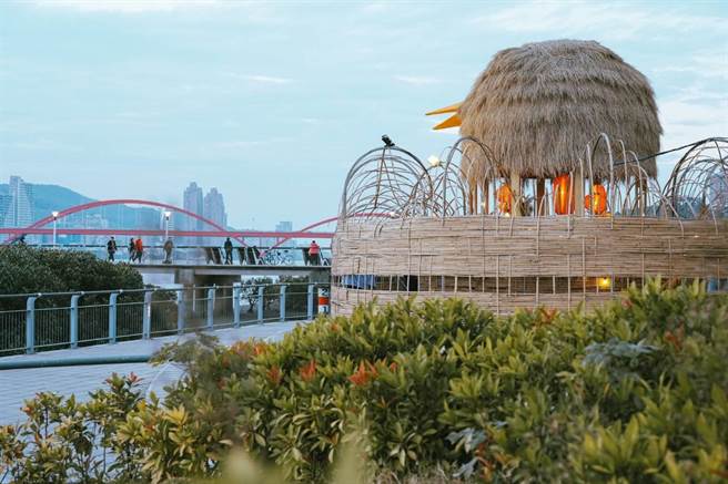 北投灯区艺术灯座「关渡留鸟」。（北市民政局提供／张芷瑜台北传真）