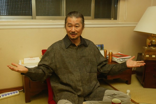 金门县议员提议让金门成为「永久非军事区」，民进党前主席施民德（图）听闻后主动联繫，表达愿意走访与提供协助。图为施明德2007年时接受中时专访，畅谈政局未来走向。（资料照／赵双杰摄）