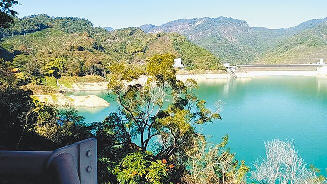 曾文水库6日启动今年第5次人工增雨，整日却未进帐。（南水局提供／程炳璋台南传真）