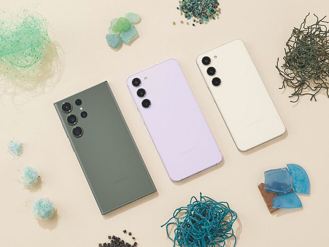 三星全新的Galaxy S23系列，Galaxy S23定价2万6900元起（右起），Galaxy S23+定价3万3900元起，Galaxy S23 Ultra定价4万900元起。（三星提供）