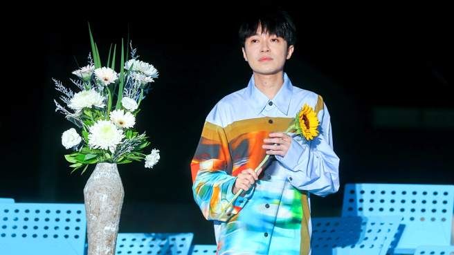 吴青峰自曝感冒失声，于IG上吐露心声。(图／中时资料照)