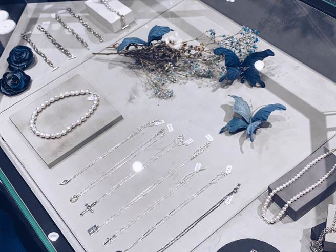 Story Wear店內亦集結來自台灣和世界各地、同樣履行環保理念的生活設計選物。（Story Wear提供）