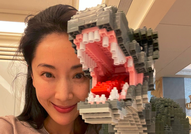 游淑慧表示，像隋棠(图)这类邻居相处纠纷，两造说法常南辕北辙，公权力可协助的范围很少。（图／取自隋棠脸书）