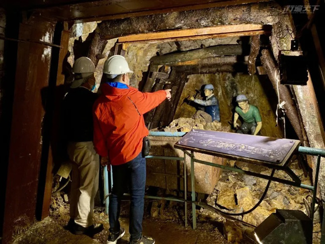 本山五坑見證臺灣貴金屬礦業的發展，以情境式的場佈與解說，帶領旅人體驗礦工的辛苦。（圖/ 行遍天下）