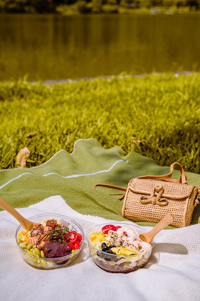 Global Mall板桥车站推出「POKE GO波奇走走」夏威夷生鱼饭自由配，推荐价160元起。（Global Mall提供）