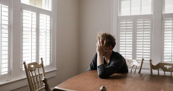 陈木荣医师过去在竹北租屋，曾被「叩叩」声困扰半年。（示意图／翻摄自pexels）