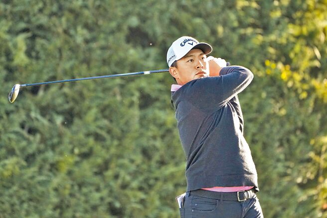 台灣高球小將俞俊安在PGA美巡賽AT&T圓石灘配對賽打出並列第7的好成績。（美聯社）