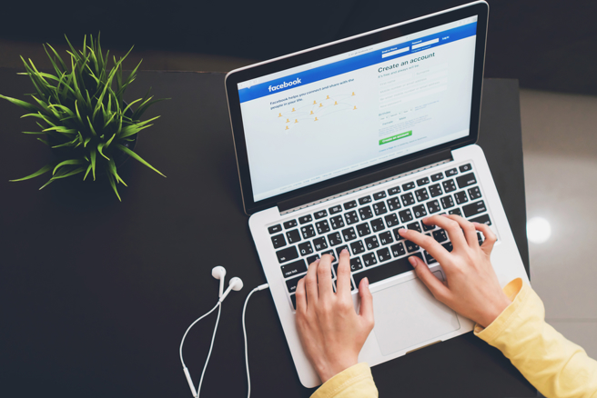 「烦死了，好想离职」超强发文动机被讚爆！脸书最新社群梗引爆跟风潮　单日网路声量破万笔。(示意图/shuytterstock)