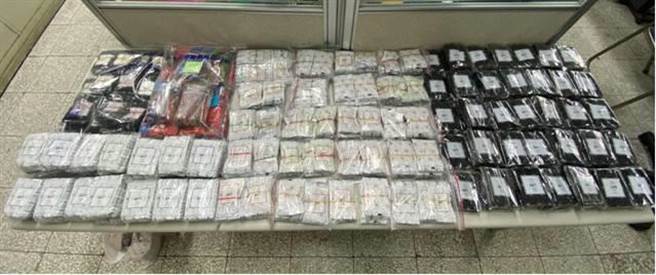 张姓药头与药脚死党，为躲避警方查缉，日前投宿台中某旅馆内，遭警方查获数千包毒品。（台中市警察局提供／张妍溱台中传真）