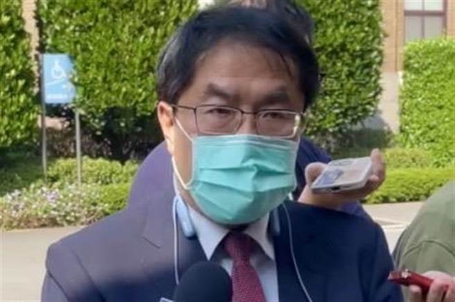 黄伟哲今天出席行政院会，除为疫情后的中小企业请命也持续关注市场、夜市振兴。(台南市政府提供／曹婷婷台南传真)