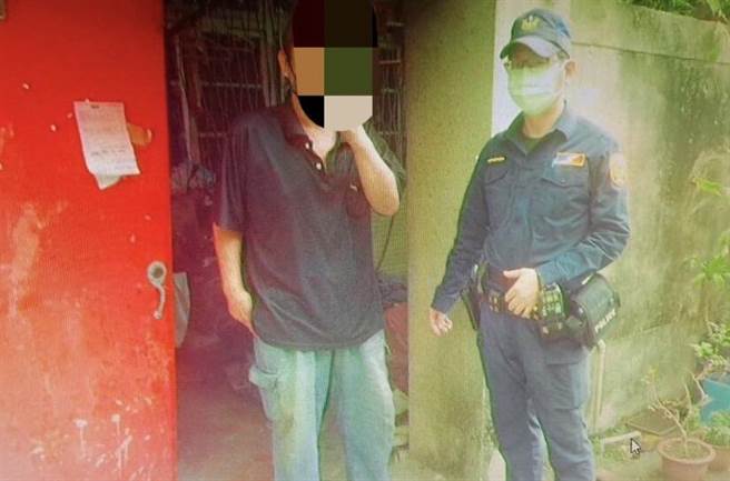 高雄警方日前追緝通緝犯李姓男子，卻發現他正餓到無力躺在沙發上，立即提供水及食物充飢，隨後解送到法院歸案。（翻攝照片／崔正綱高雄傳真）